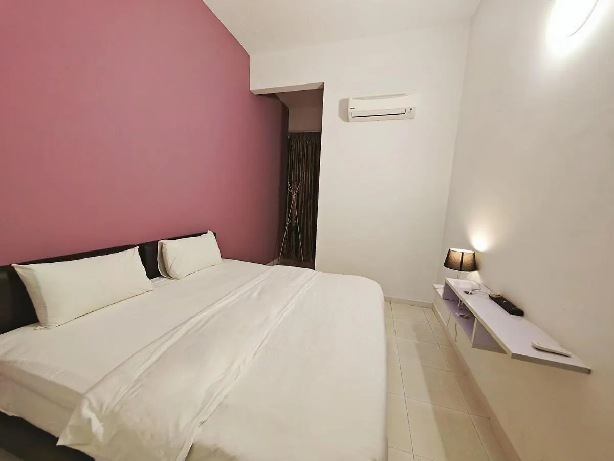 Holiday home 2 Spacious Lupsxury Conor Villa Garden Parking Group Family Gathering Wedding Gelugor