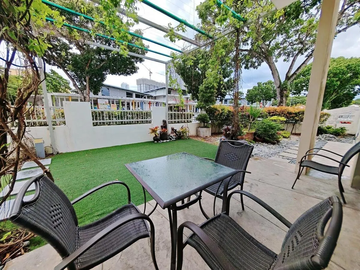 2 Spacious Lupsxury Conor Villa Garden Parking Group Family Gathering Wedding Gelugor